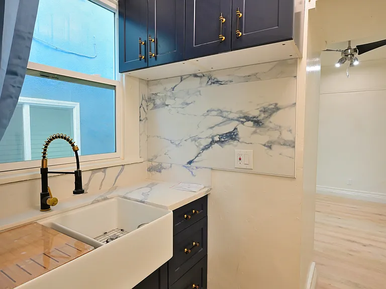 48 Navy St #3 — Photo 15