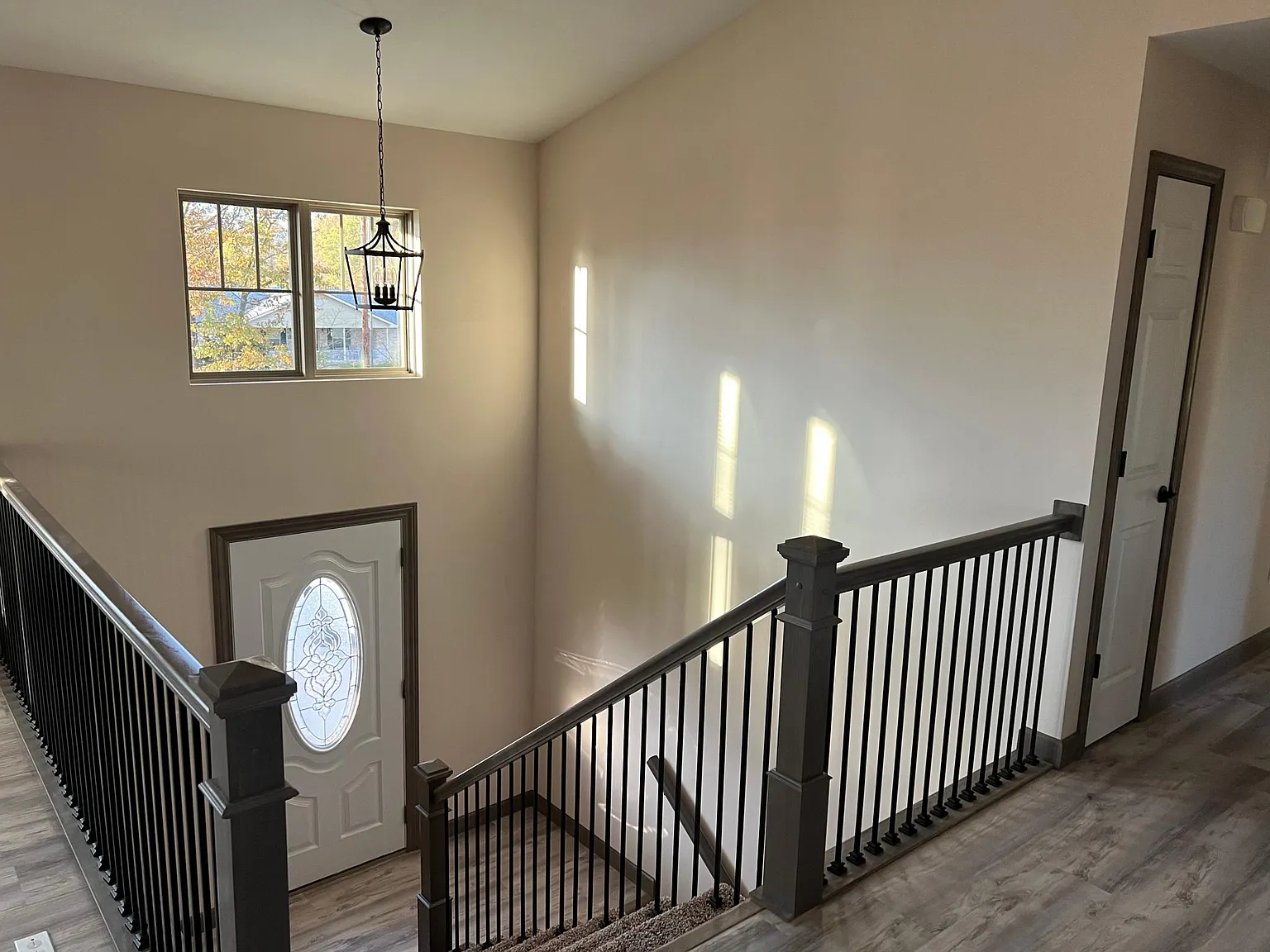 4 bed, 2.5 bath, 1600 sqft, $2,500 — Photo 4