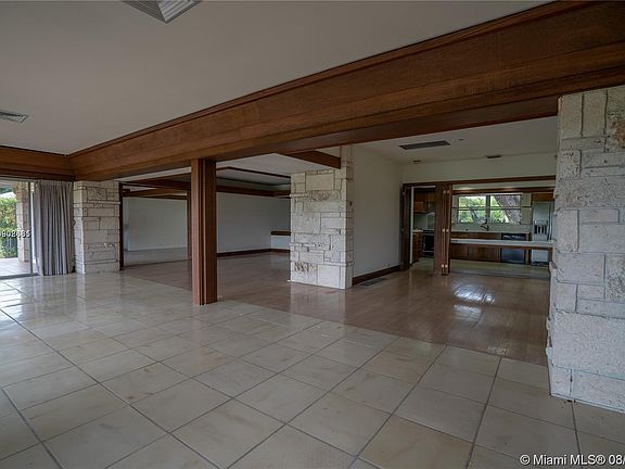5th image of 4515 San Amaro Dr #0
