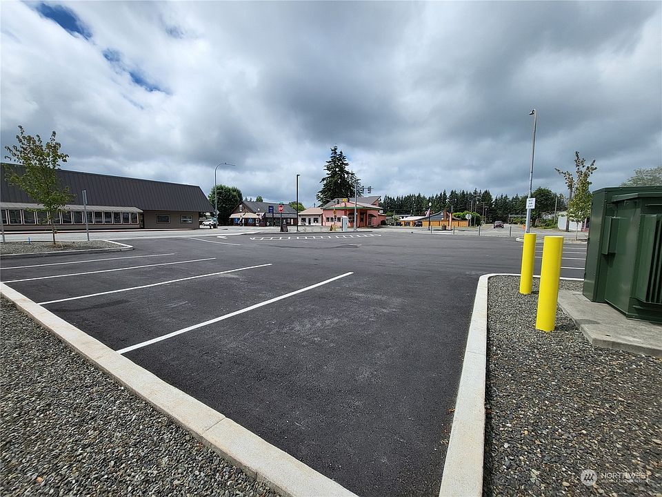 2nd image of 11 N Forks Avenue