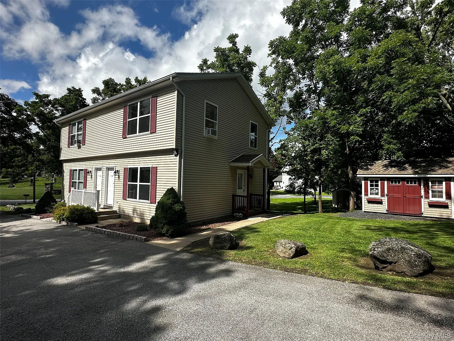 2 bed, 1.5 bath, 1080 sqft, $2,300 — Photo 3