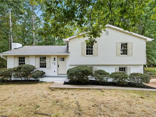 345 Henson Cir, Carrollton, GA 30117