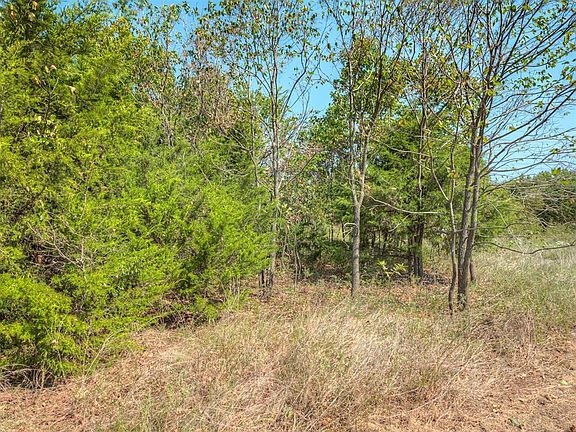 5th image of 860 E 3390th Rd