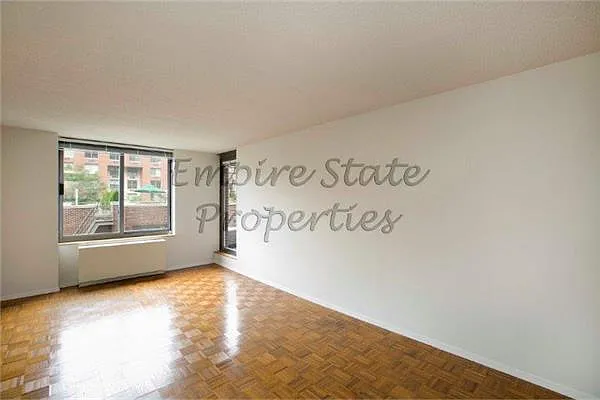 Sold by Empire State Properties | media 9