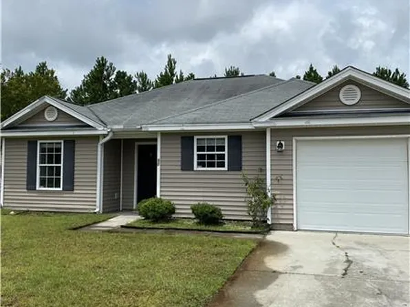 30 Twin Oaks Pl, Savannah, GA 31407
