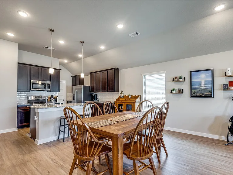 949 Gentle Moss Dr — Photo 25