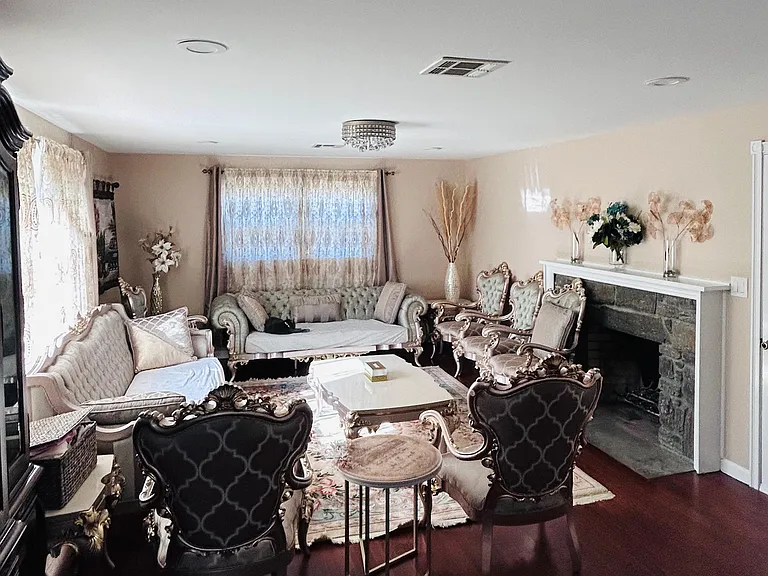 477 Booth Hill Rd — Photo 10