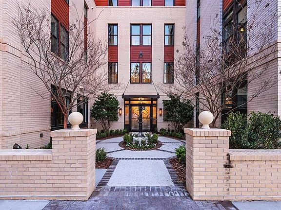 5th image of 615 Montgomery St #313