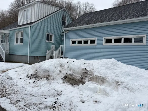 593 Mohegan Avenue Parkway, Waterford, CT 06375