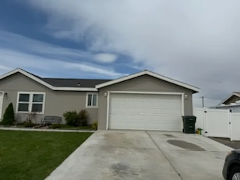 371 NE Marshall Loop — Photo 23