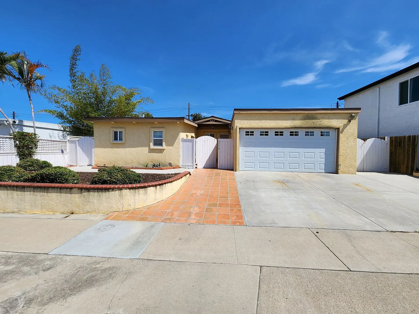 Single Story 4 Bedroom House in Clairemont/Bay Park — Photo 2