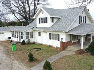 1046 1400th St, Iola, KS 66749