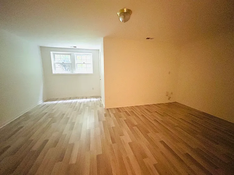 6072 Clay Spur Ct — Photo 32