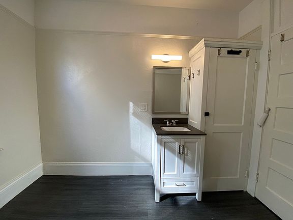 5th image of 668 Clay St #115