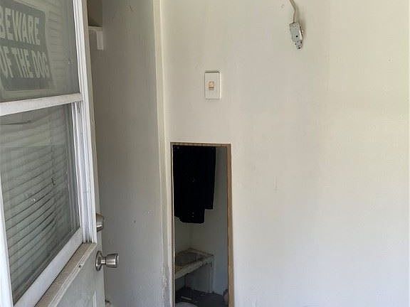 4th image of 23 Gibson Ave
