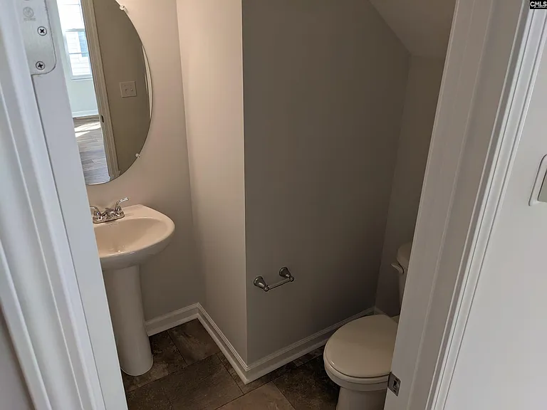 531 Moresby Way — Photo 6