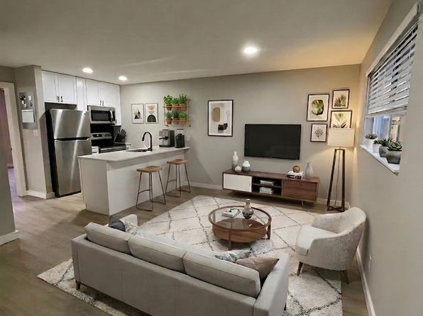 600 1/2 E 53rd St #135, Austin, TX 78751 property photo