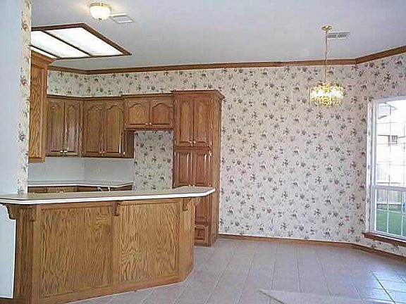 3rd image of 5009 SE 48th