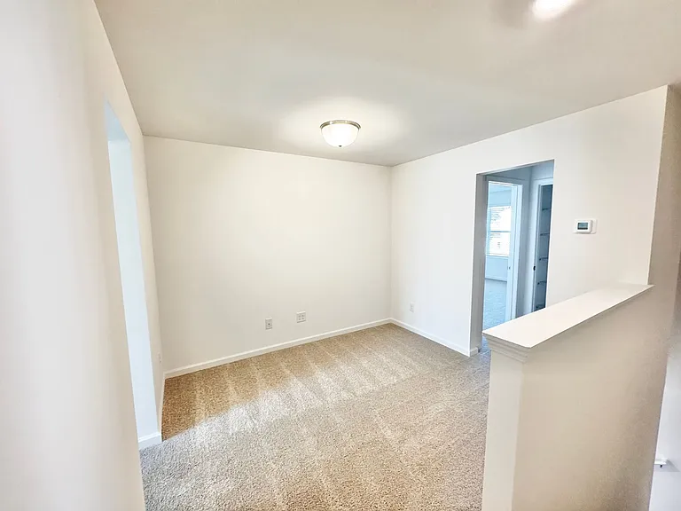206 Grant St — Photo 11