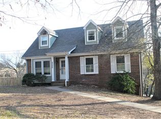 2325 Seven Mile Ferry Rd, Clarksville, TN 37040