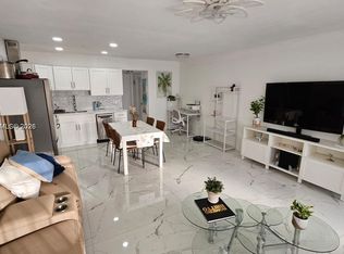 340 Oakridge S #340, Deerfield Beach, FL 33442