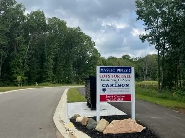 8108 Majestic Ct #14, Kalamazoo, MI 49009