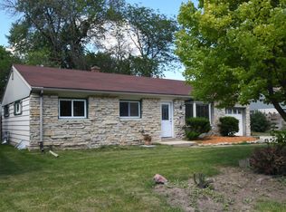 2908 Indian Trl, Racine, WI 53402