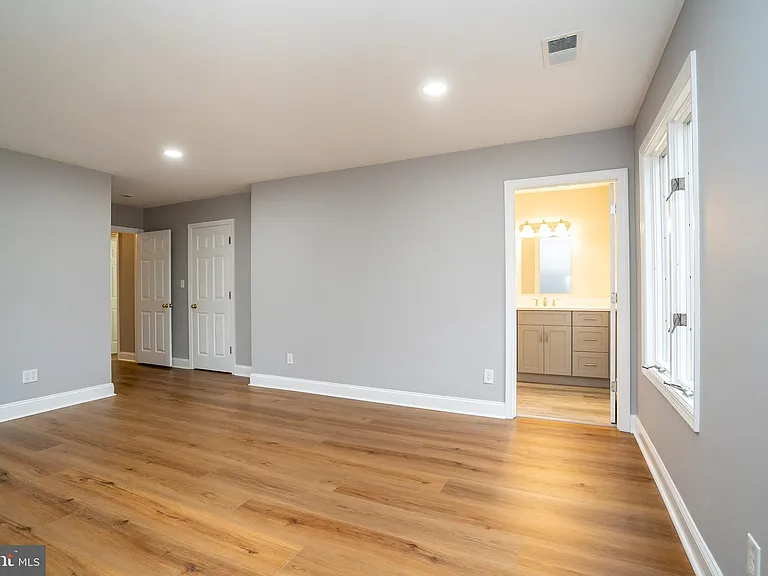 127 Kendall Rd — Photo 25