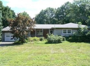 25 Sand Hill Rd, Flemington, NJ 08822