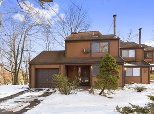 3 Round Hill Rd, Dobbs Ferry, NY 10522