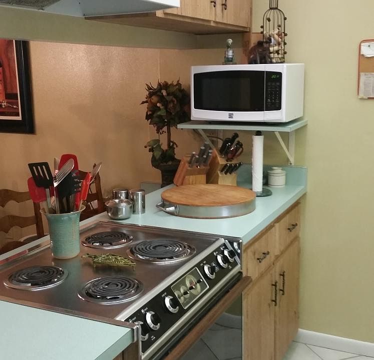 1st image of 129 Lavender Ave