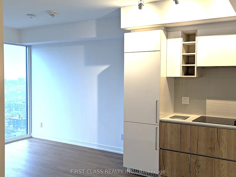 319 Jarvis St E #2011 — Photo 5