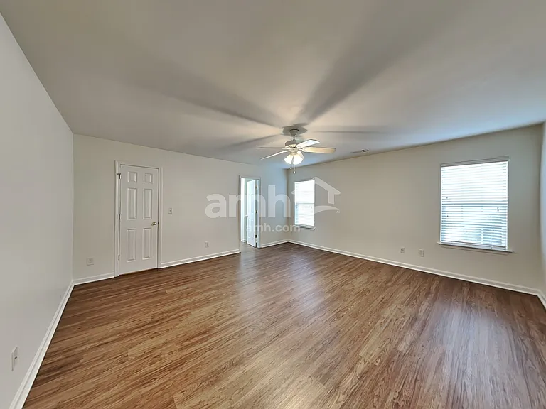 19140 Kanawha Dr — Photo 10