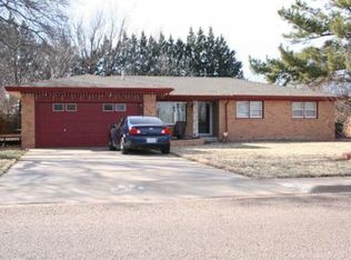 925 S 22nd St, Slaton, TX 79364