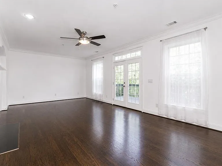 9034 Woodland Trl — Photo 9