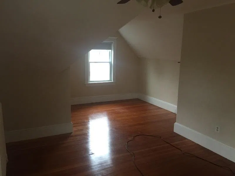 1 bed, 700 sqft, $2,100 — Photo 2
