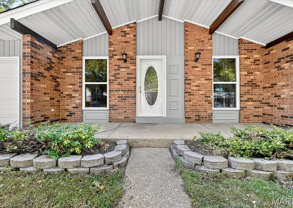 house on the hill バレリーナ柄ロンパース 70サイズ 425 Evergreen Dr, Hurst, TX 76054 | Zillow