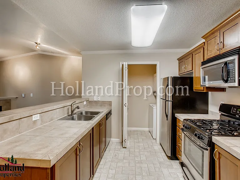 15074 NW Central Dr #305 — Photo 3
