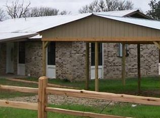 223 Dale Ln, Dale, TX 78616