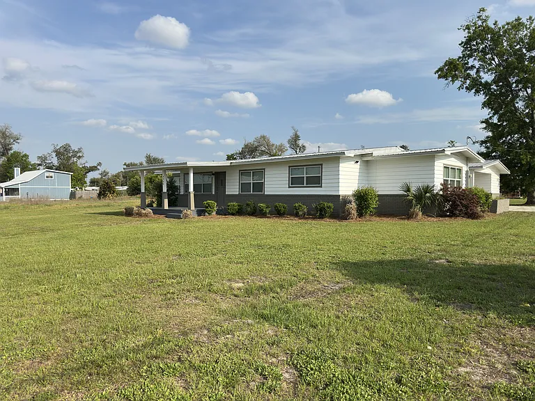 4900 S Lakewood Dr — Photo 16
