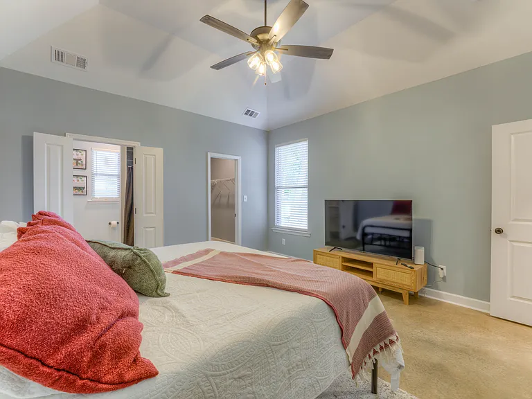 1030 Forrest Ave #1030 — Photo 17