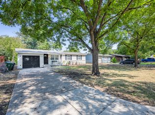 509 Circle Dr, Arlington, TX 76010
