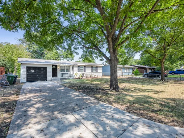 509 Circle Dr, Arlington, TX 76010