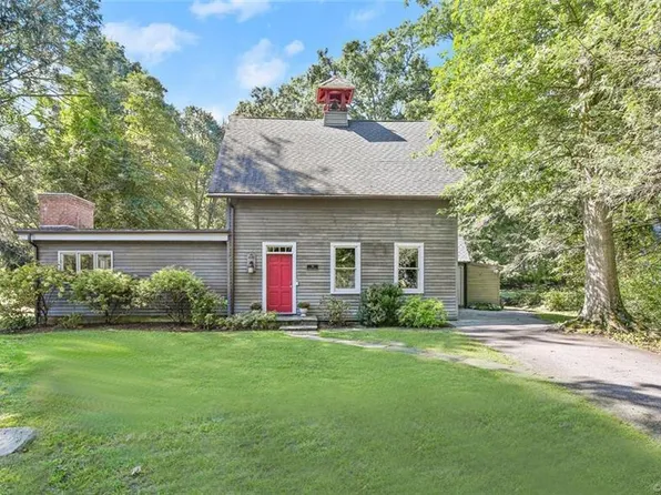 14 Stanton Drive, Stamford, CT 06902