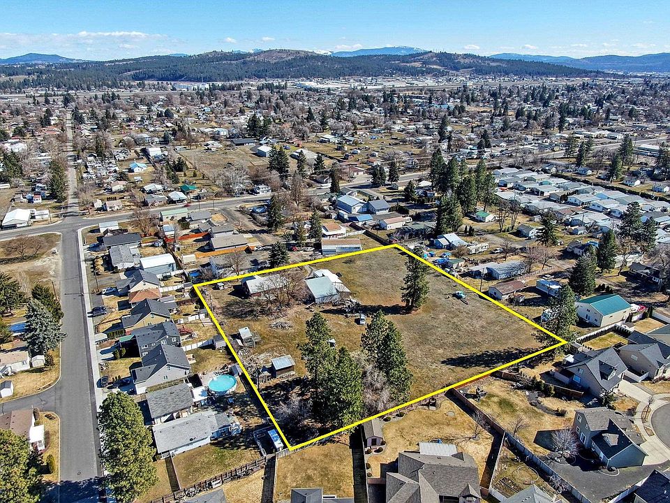 2nd image of 1919 E Devoe Ave