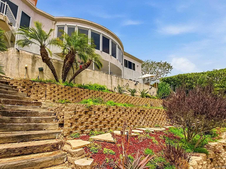 1011 Avenida Amantea — Photo 63