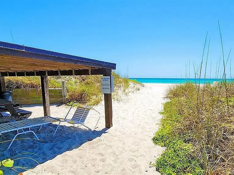3750 Gulf Of Mexico Dr — Photo 17
