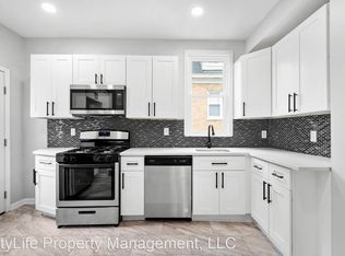 1935 Woodward Ave, Pittsburgh, PA