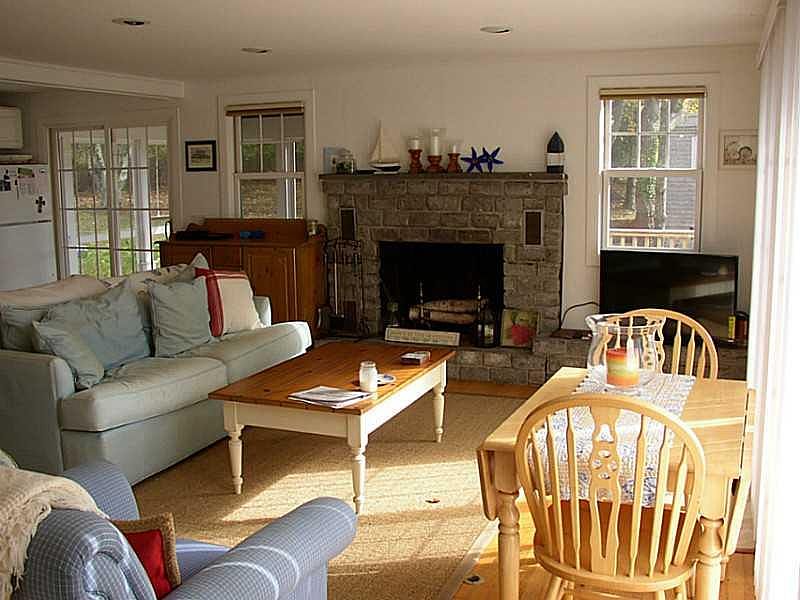 42 Slope Ave, Wakefield, RI 02879 Zillow