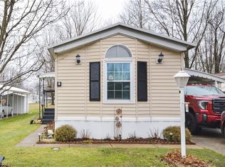 408 Colony Ct, Geneva, OH